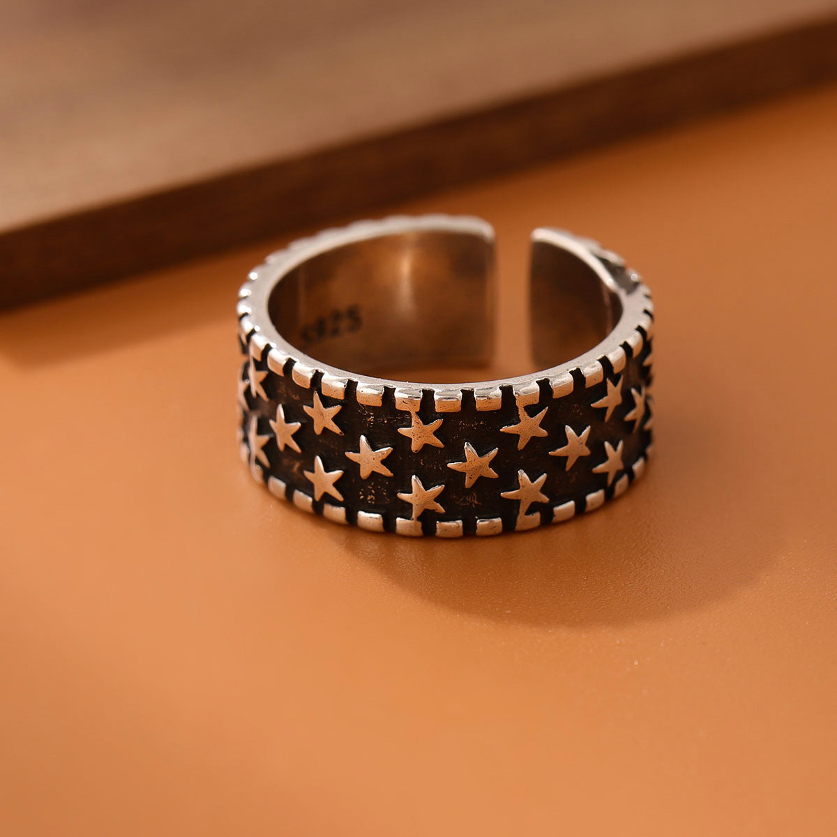 Women's Retro Personalized Five-pointed Star Hip Hop Ring