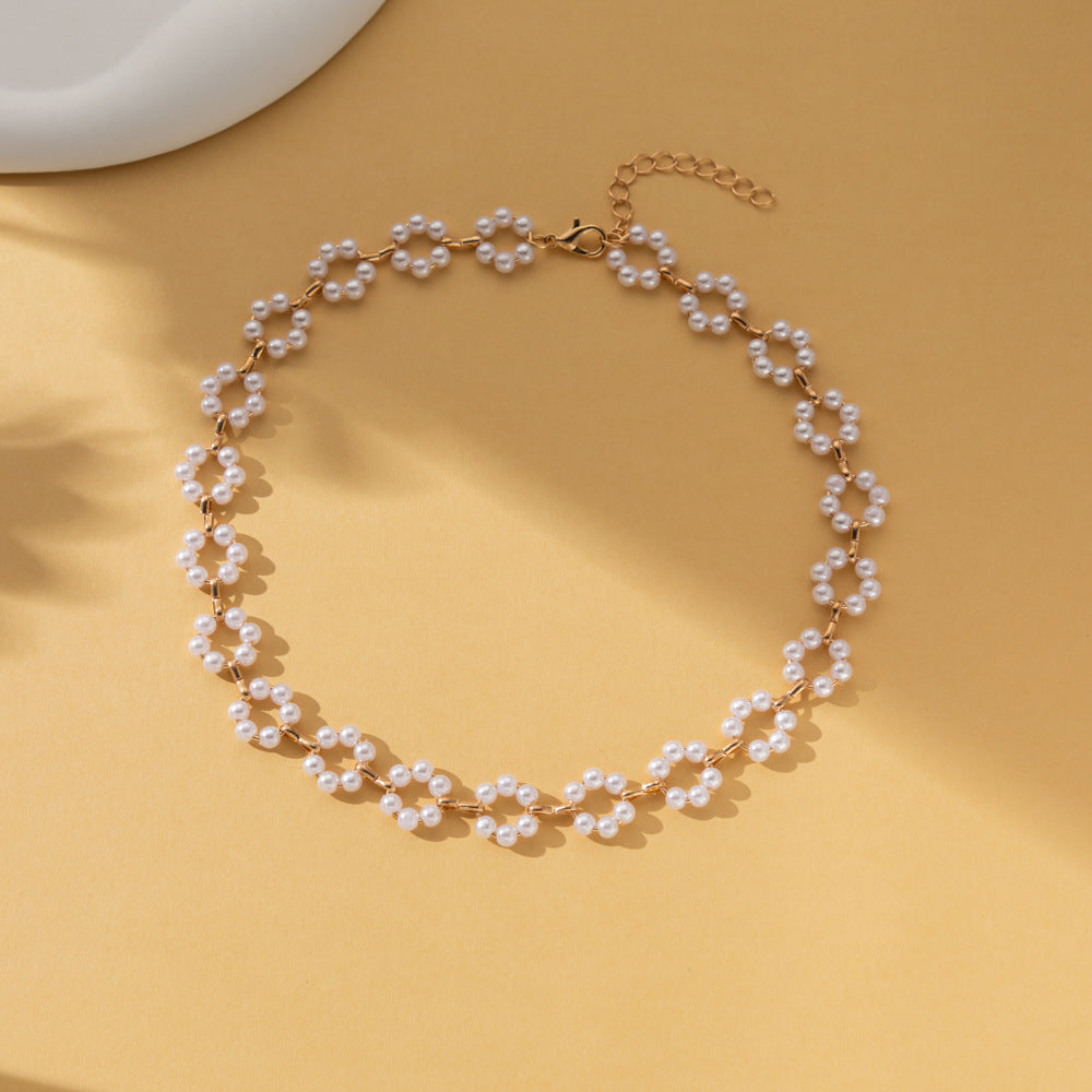 Women's Pearl-like Beaded Simple Retro Street Shot Necklaces