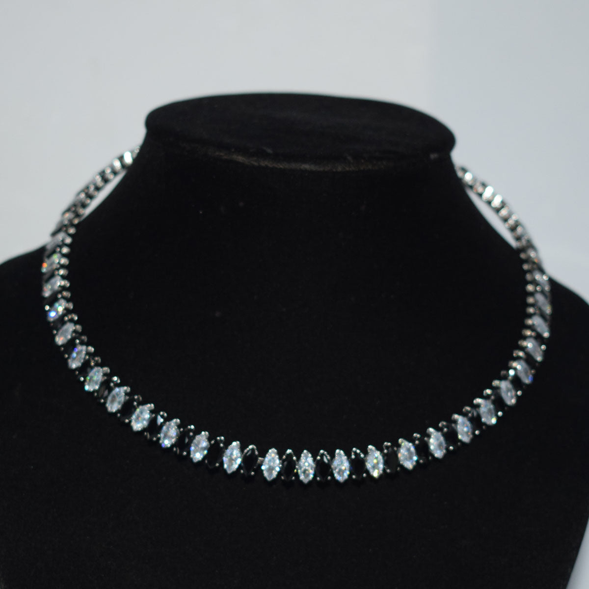 Women's Full Zircon Collar Hand Ear Three-piece Oval Jewelry Set