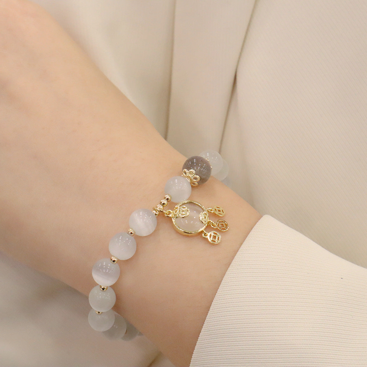 Chinese Sweet Fresh Natural Opal Gray Moonlight Graceful Trendy Bracelet