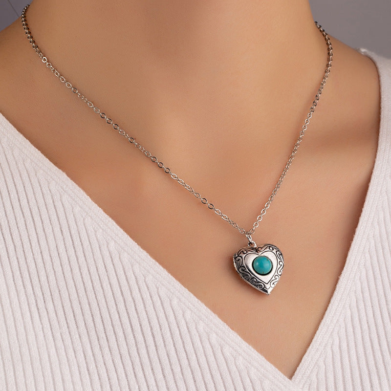 Women's Graceful Fashionable Exaggerated Large Fashion Sweater Necklace