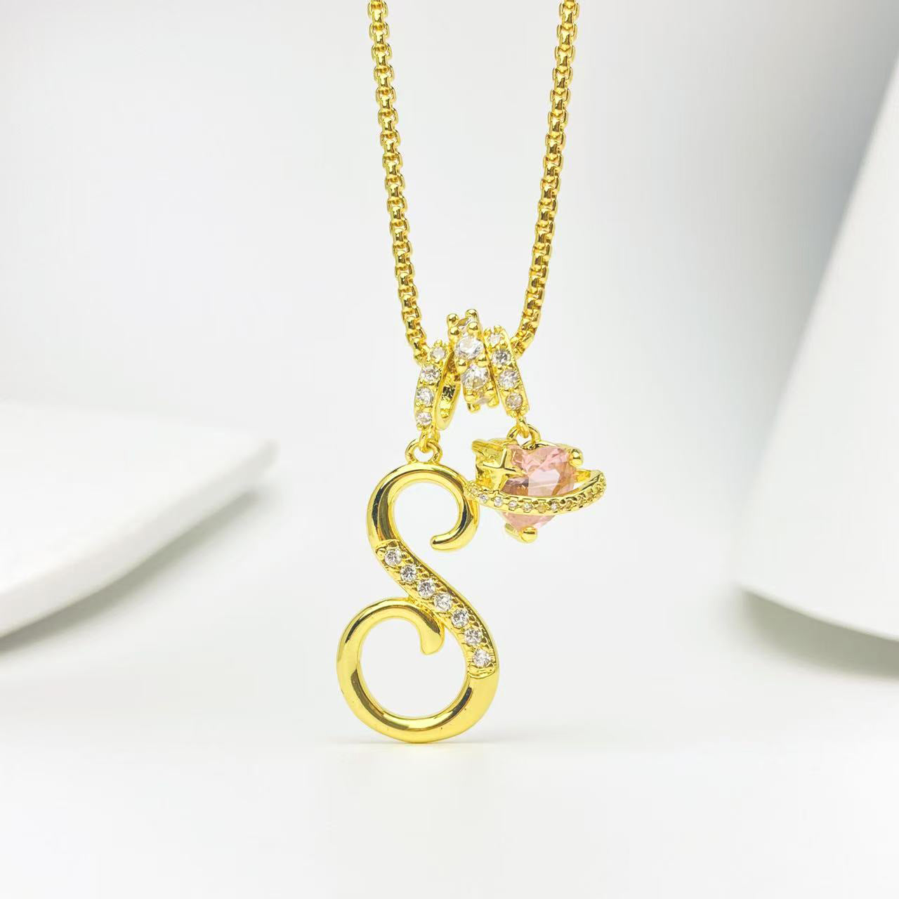 Dopamine English Letter Light Luxury Minority Necklaces