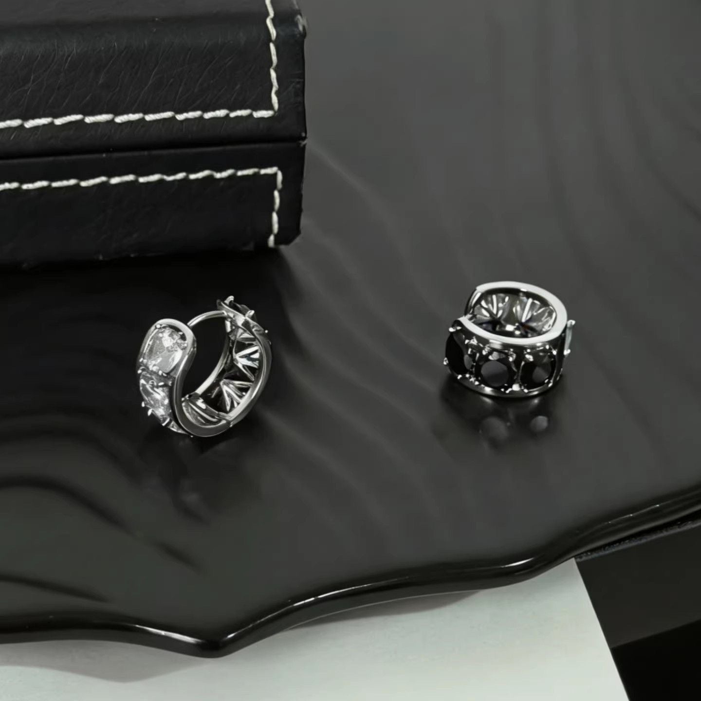 Luxury Black White Double-sided Zircon Circle Ear Clip Trendy Female Earrings