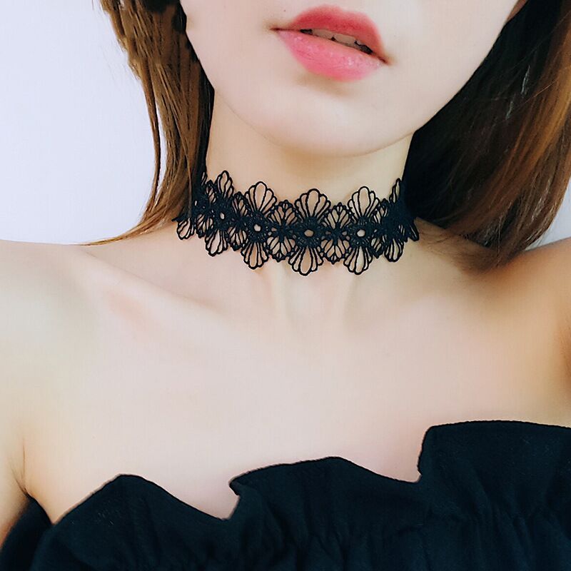 Women's Chain Black Clavicle Simple Sexy Exaggerated Necklaces