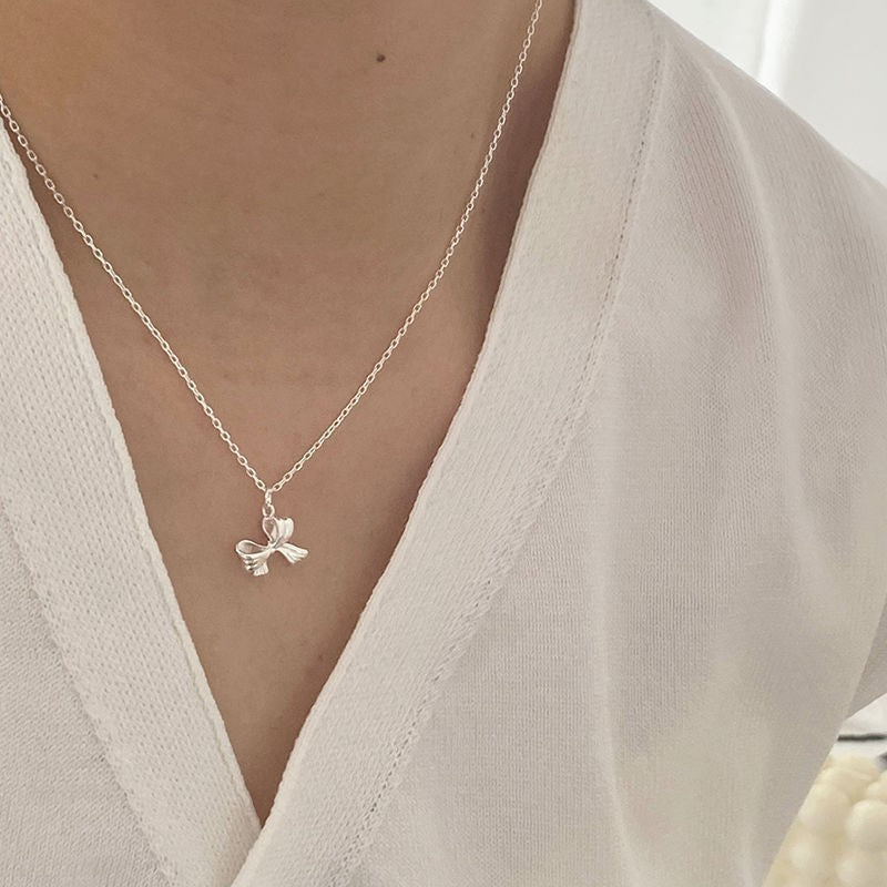 Sier Safety Lock Chinese Style White Necklace