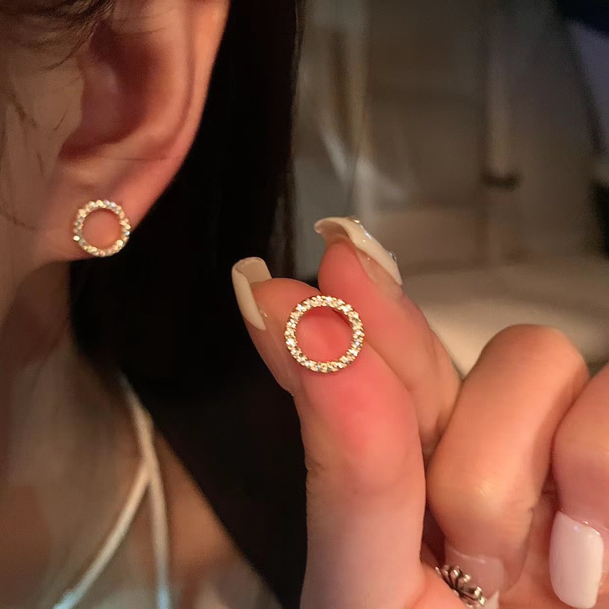 Women's Small Exquisite Circle Ear Niche Design Eardrops Stud Earrings