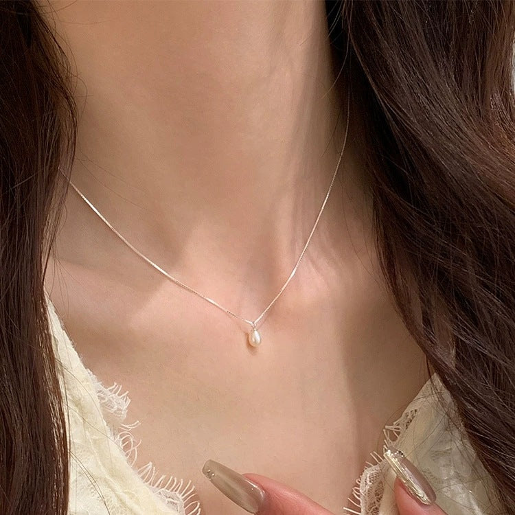 Women's Oval Pearl Everyday Joker Exquisite Clavicle Chain Light Luxury Necklace
