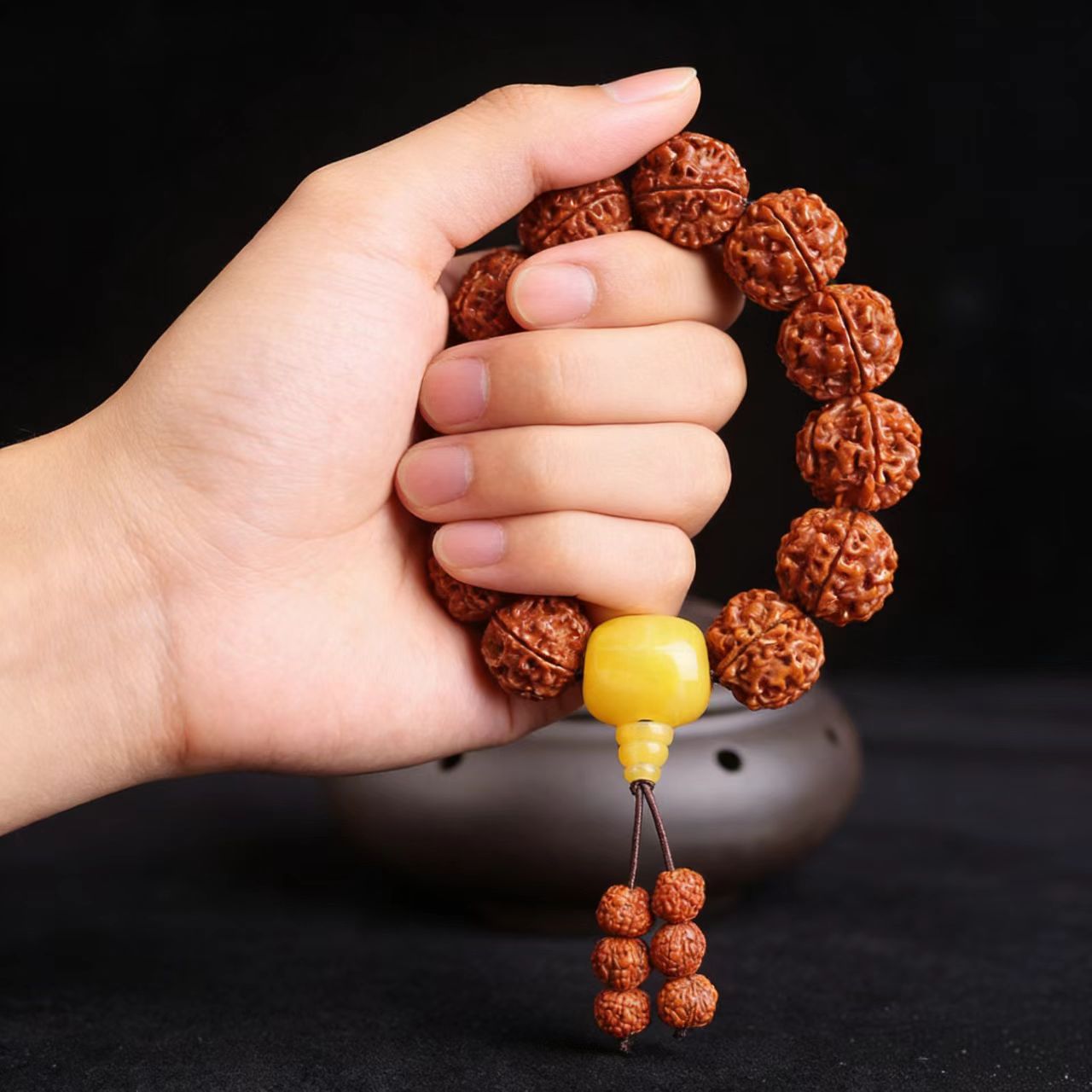Seeds Beeswax Small King Hand Toy Live Bracelets
