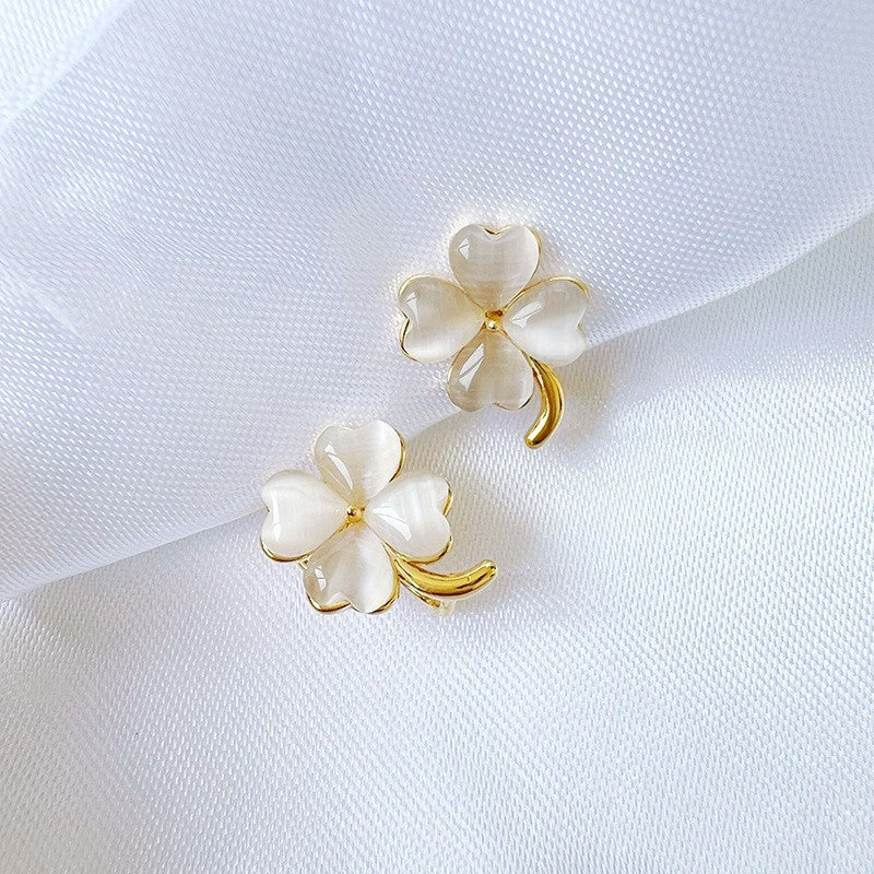 Four-leaf Flower Opal Ear Clip Without Pierced Mosquito Coil Earrings