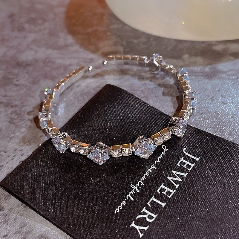 Light Luxury Minority High Sense French Bracelet