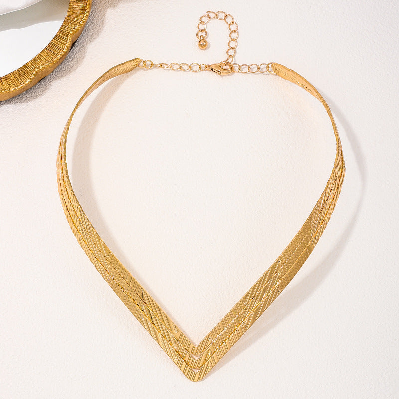 Piece Retro Exaggerated Punk Heavy Metal Double Clavicle Collar
