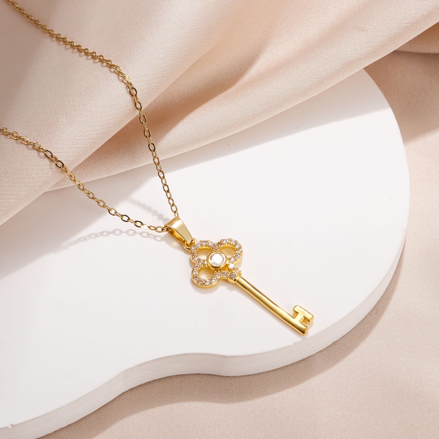 Diamond Key Female Versatile Antique Clavicle Necklaces