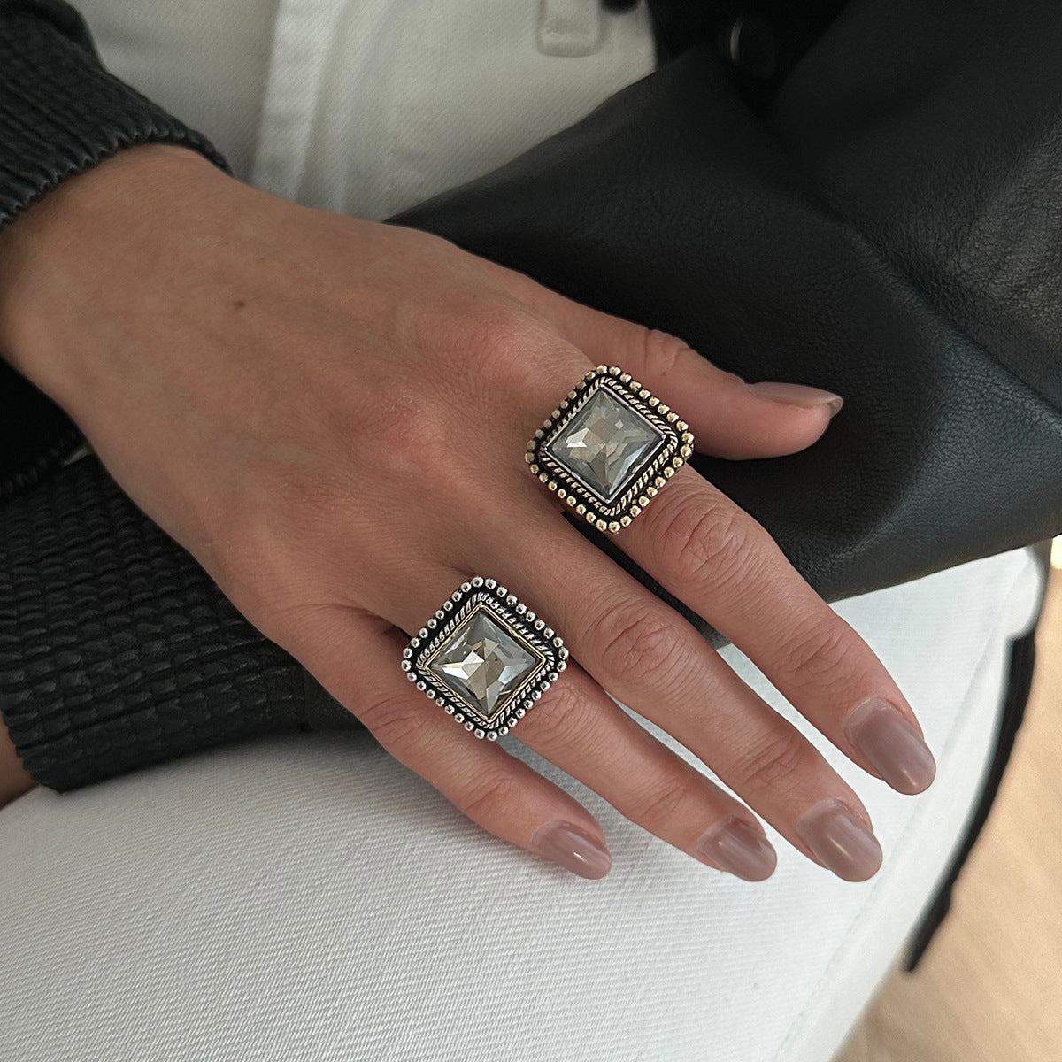 Style Vintage Metal Water Drop Square Light Luxury Minority Geometric Stud Earrings