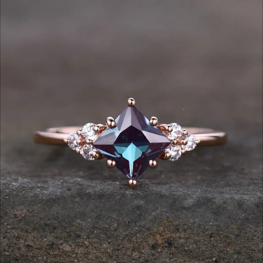Women's Copper Inlaid Colorful Zircon Square Diamond-shaped Personalized Rings