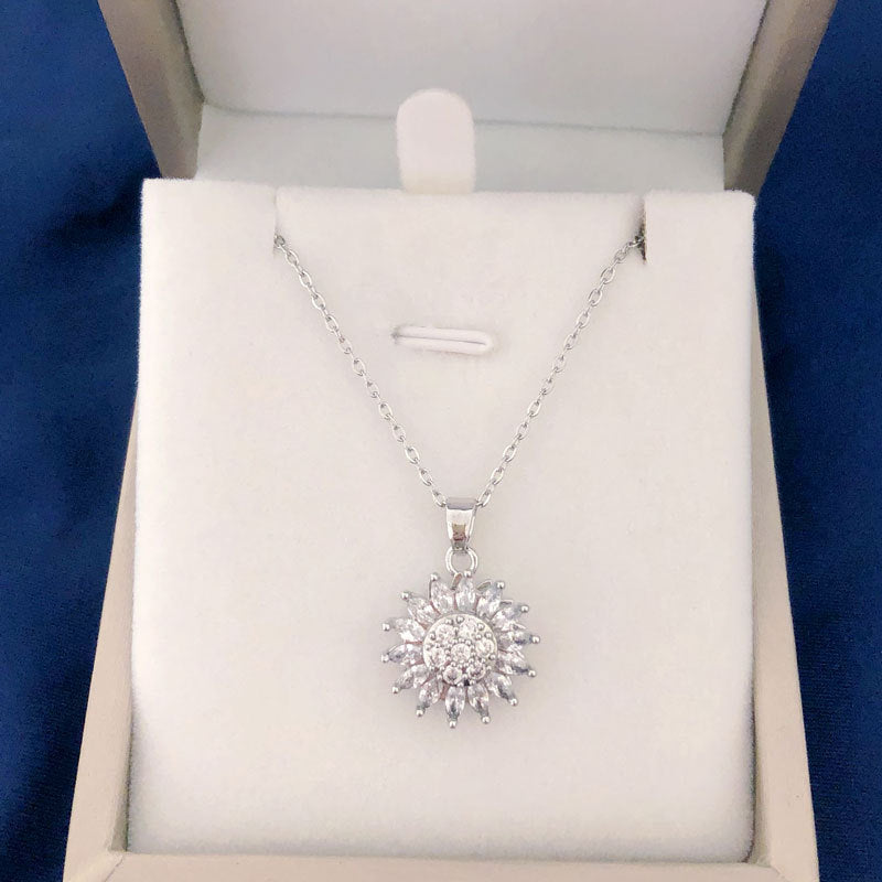 Titanium Steel Female Light Luxury Minority Rotating Necklaces