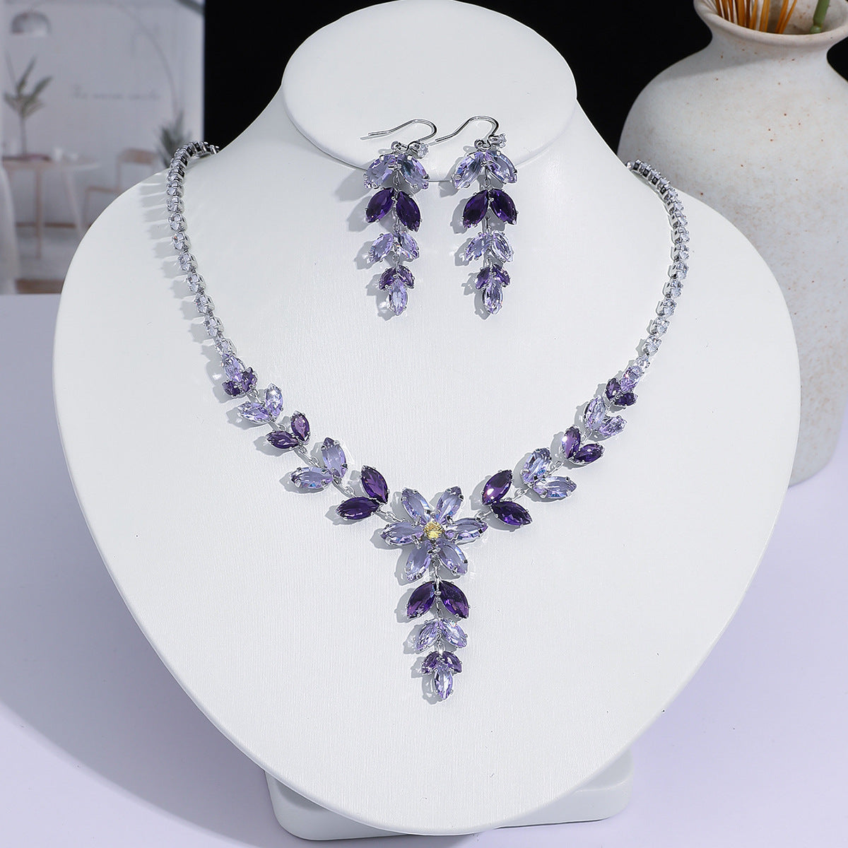 Full Diamond Drop-shaped Temperament The Dinner Party Jewelry Set