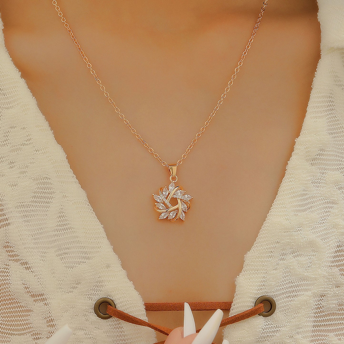 Graceful Full Diamond Alloy Snowflake Ear Valentine's Jewelry Set