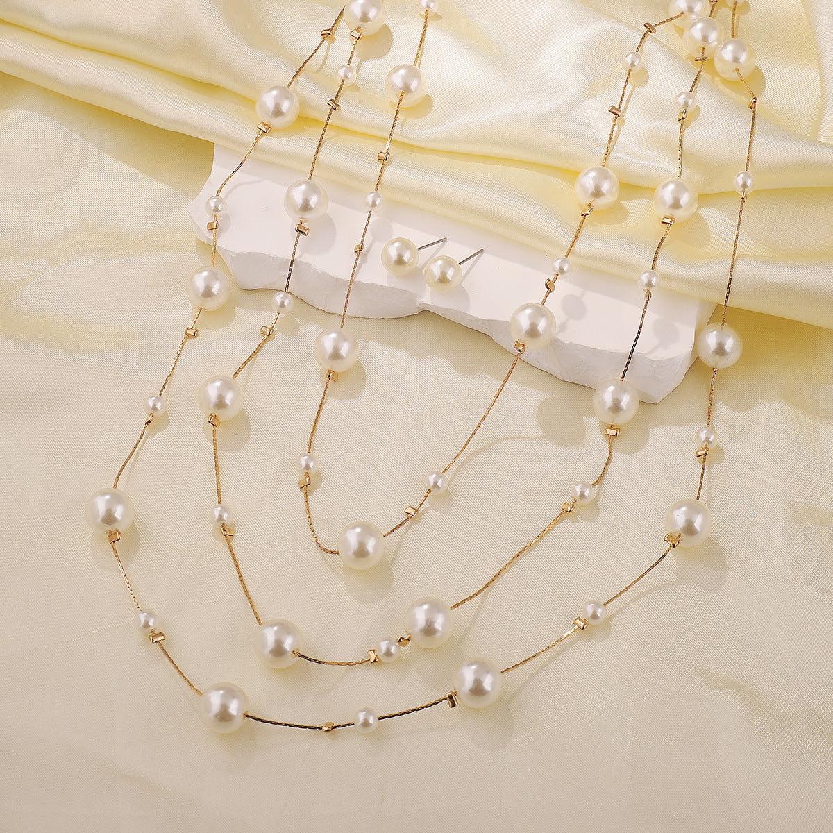 French Entry Lux Pearl Elegant Style Design Rings