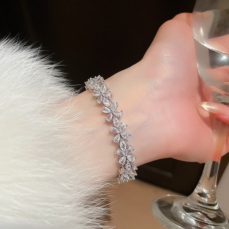 Women's Austrian Bright Gem Flower Light Luxury High-grade Court Style Fashion Bracelets