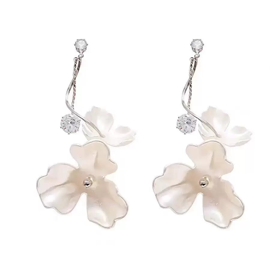 Women's French Style Long Flower For Seaside Earrings