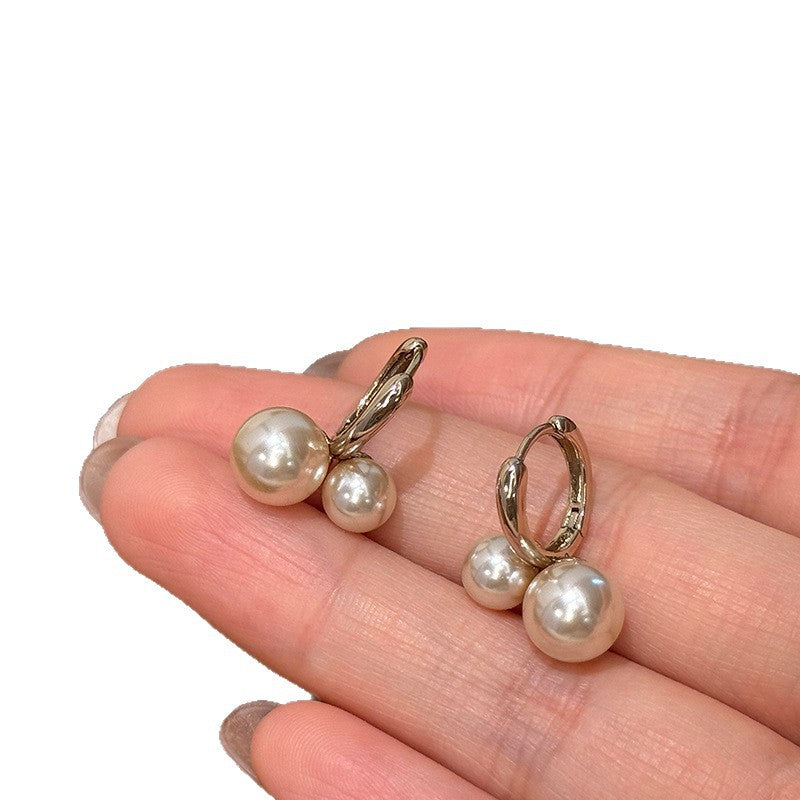 Women's Mousse Pearl Small Cherry Ear Clip Light Luxury Minority Versatile Earrings