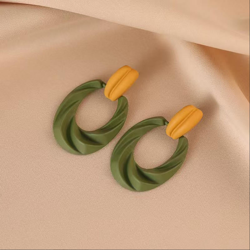 Women's Wine Red Retro Style Ear Clip Without Pierced Elegant Earrings
