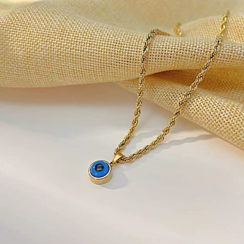 Men's Devil Eye Twist Clavicle Chain Personality Design Necklace