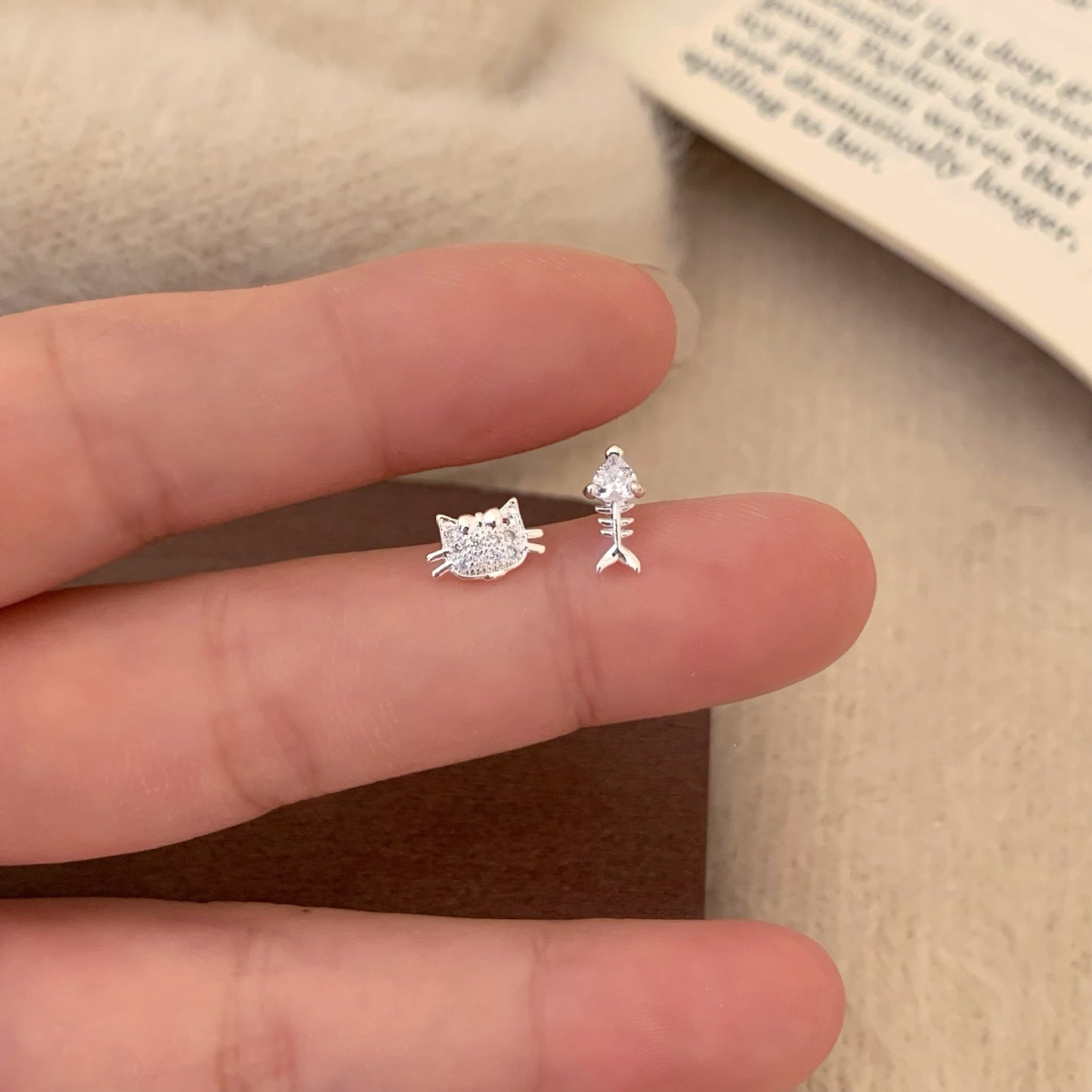 Cat Gentle Cute Ear Bone Carrot Fishbone Stud Earrings