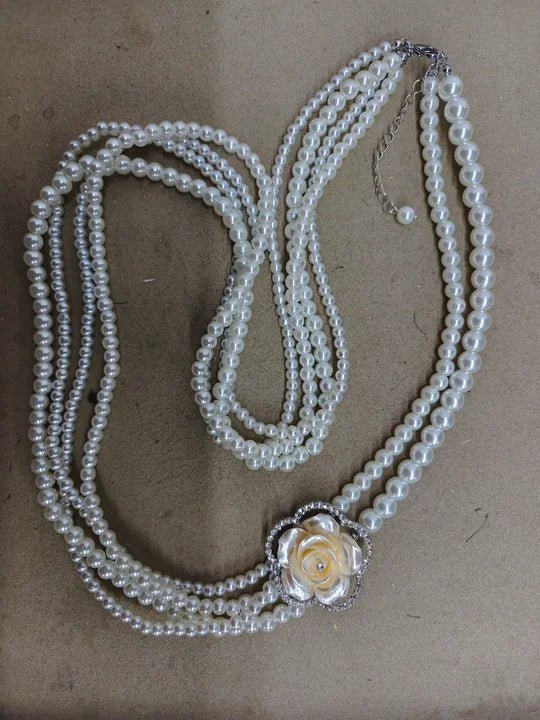 Pearls Diamond Flower French Elegant Retro Temperament Clavicle Chain Light Necklaces