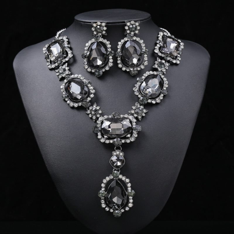 Profile Retro Oversized Personality Fashion Short Female Alloy Jewelry Set