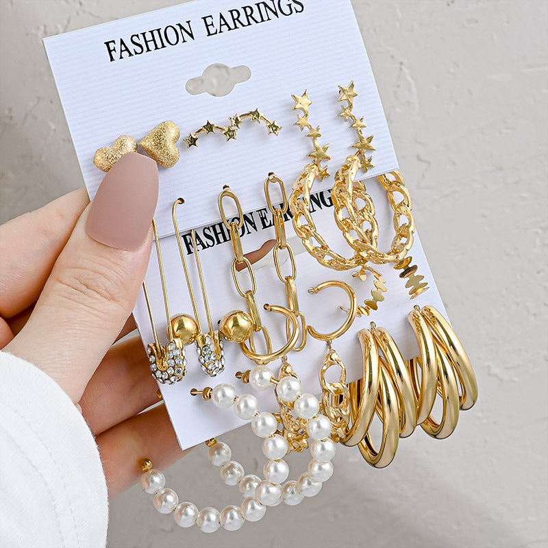 Women's Retro Gold Geometric Suit Fashion Pearl With Earrings