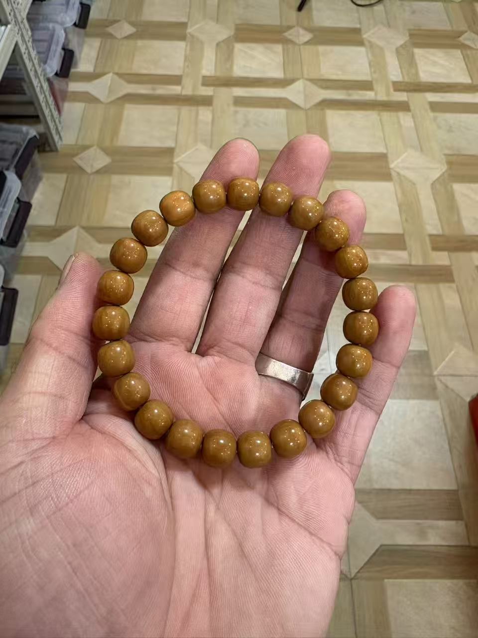 Women's & Men's Natural Primary Color Crafts Peach Pit Single Circle Hand Bracelet