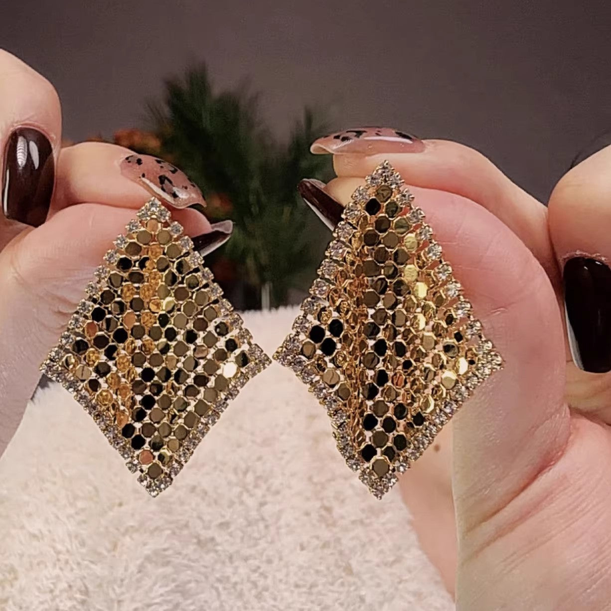 Diamond-shaped Sequins Zircon Tassel Fashion Exquisite French Earrings