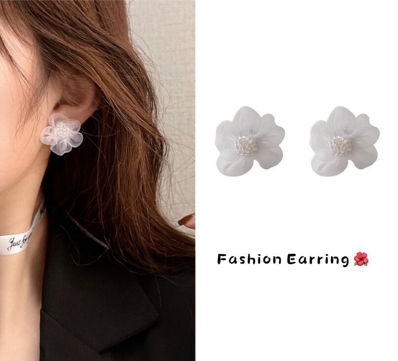 Pearl Flower Simple Mori Petal Ear Earrings