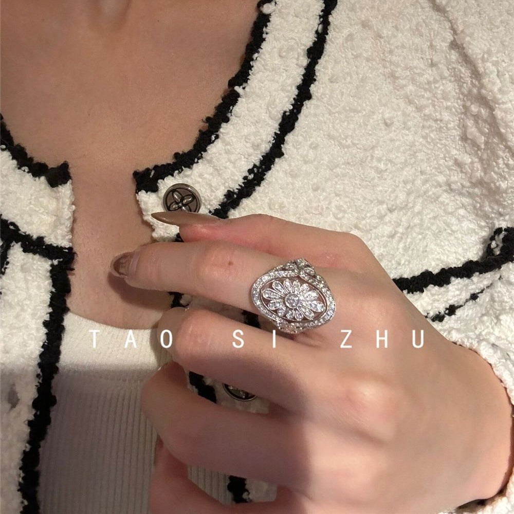 Ancient Micro Inlaid Zircon Flower High Sense Light Luxury Minority Ring
