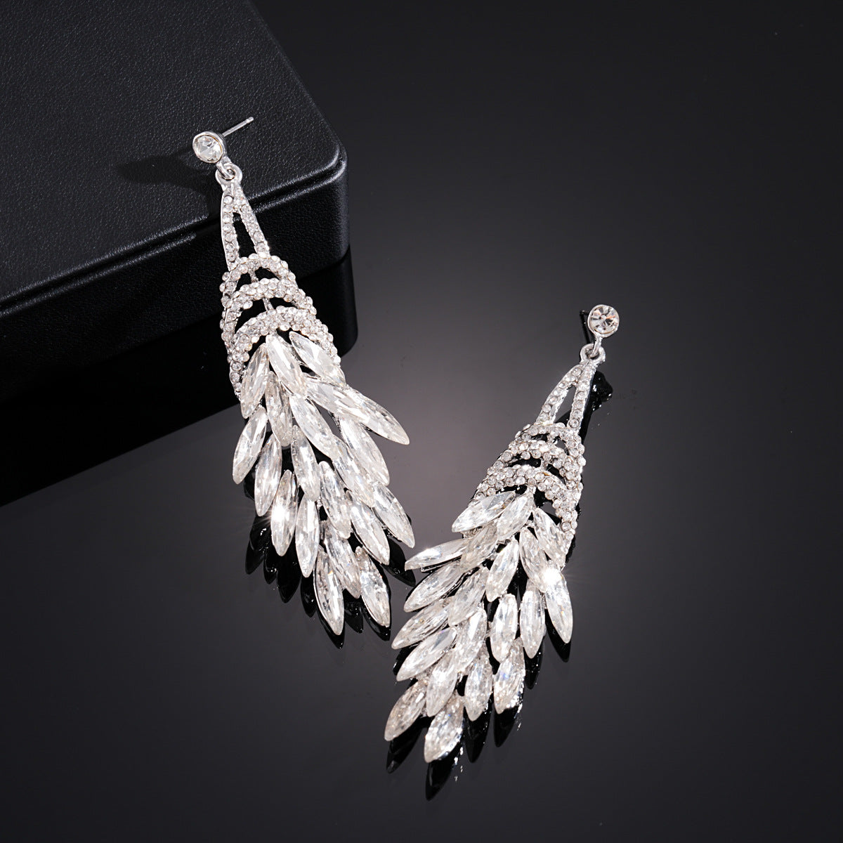 Women's Sier Feather Tassel Light Luxury High-grade Personality Rings