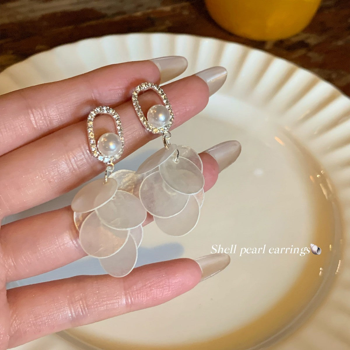 Women's French Elegant Light Luxury High-grade Sweet Fashion Vacation Rings