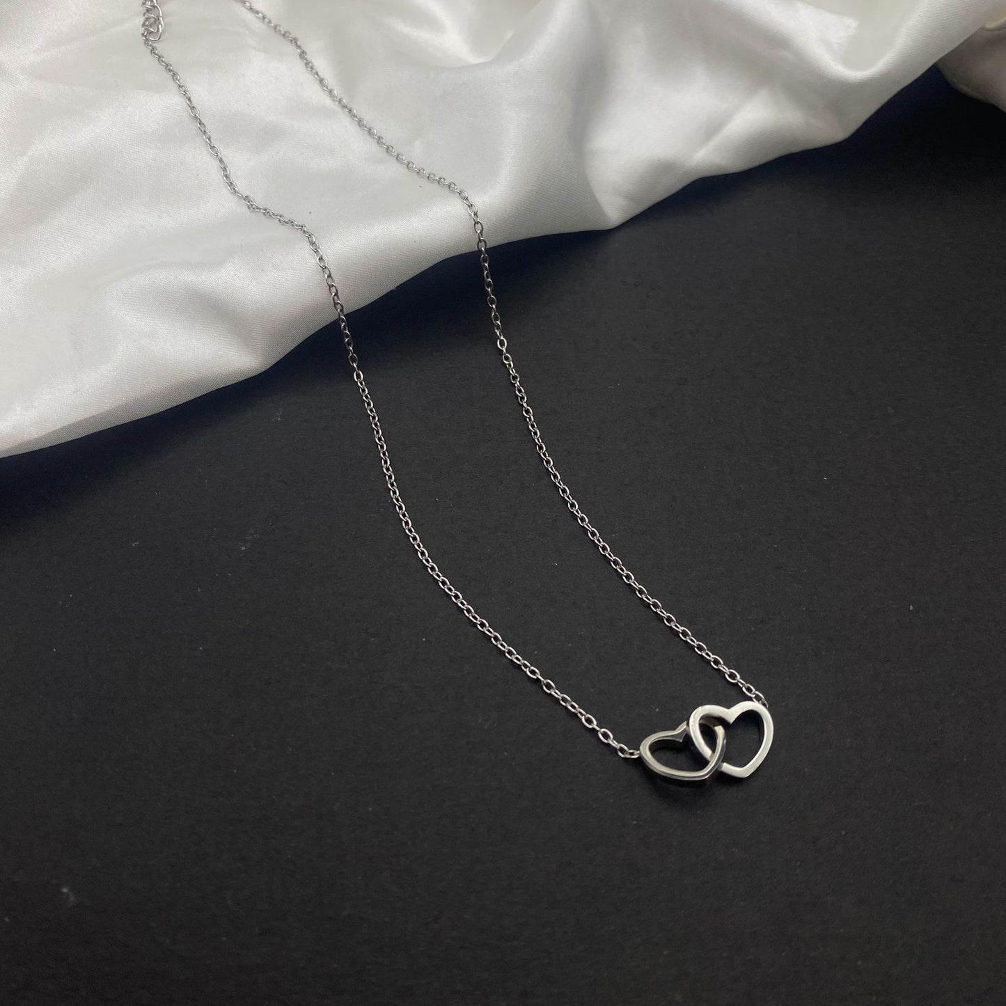 Women's Heart-to-heart Love Double Clavicle Chain Light Luxury Necklace