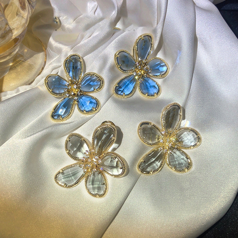 Women's Fashionable Elegant Flower Unique Crystal Simple Earrings