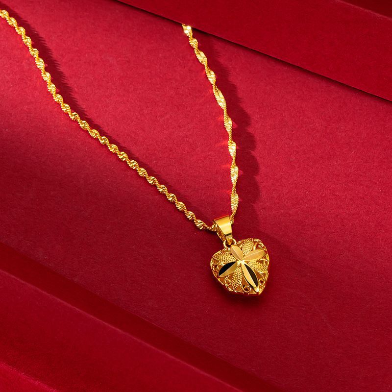Gold Light Luxury Hollow Heart High-grade Exquisite Temperament Necklace