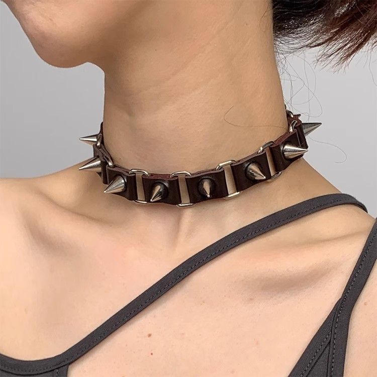 Punk Rivet Abstinence Neck Hot Female Rings