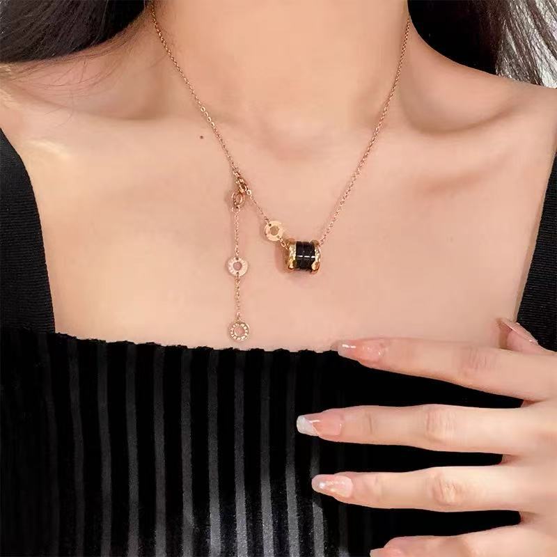 Women's Sier Lucky Beads Bowknot Clavicle Chain Light Luxury Minority High-grade Necklace