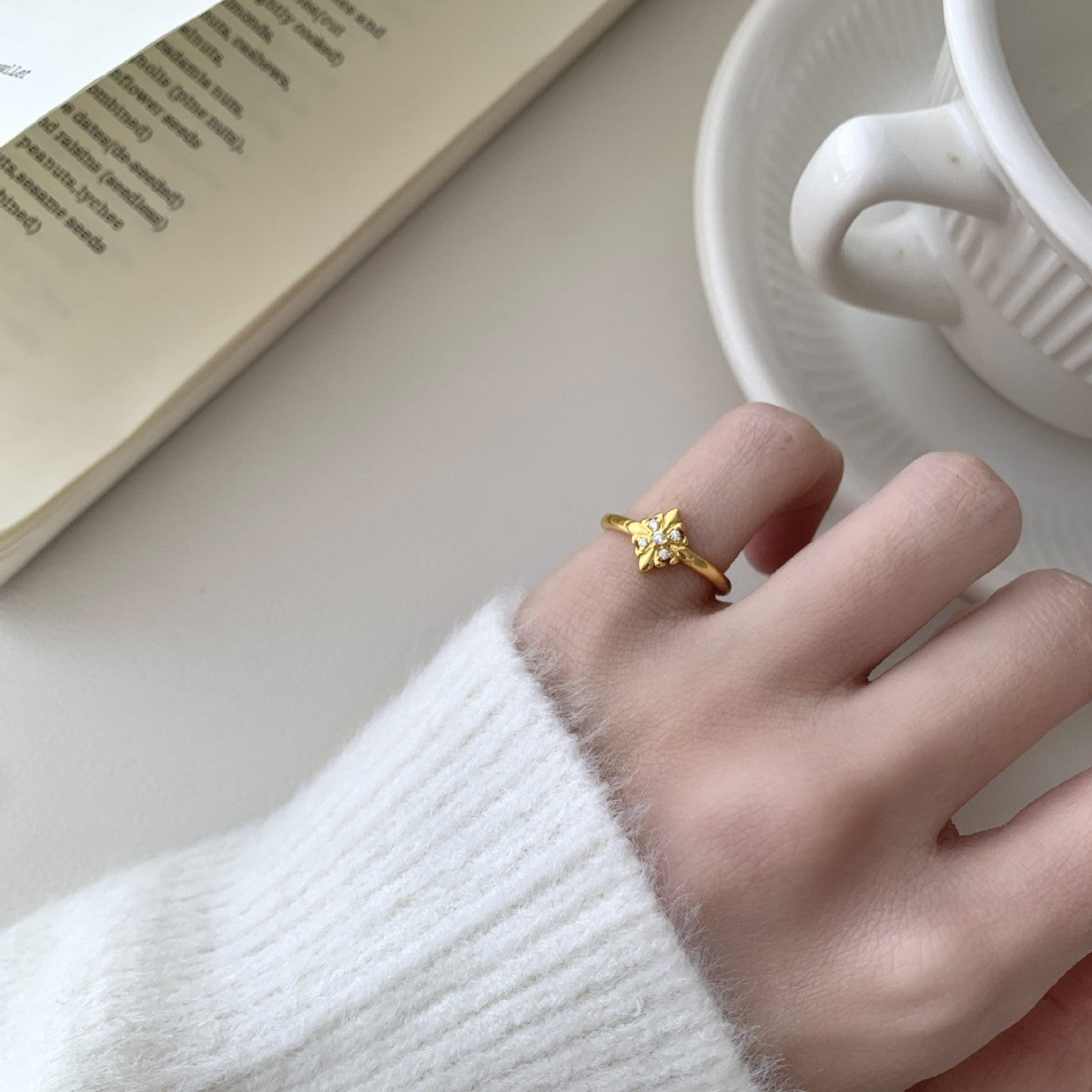 High-grade Diamond Cross Little Finger Niche Ring