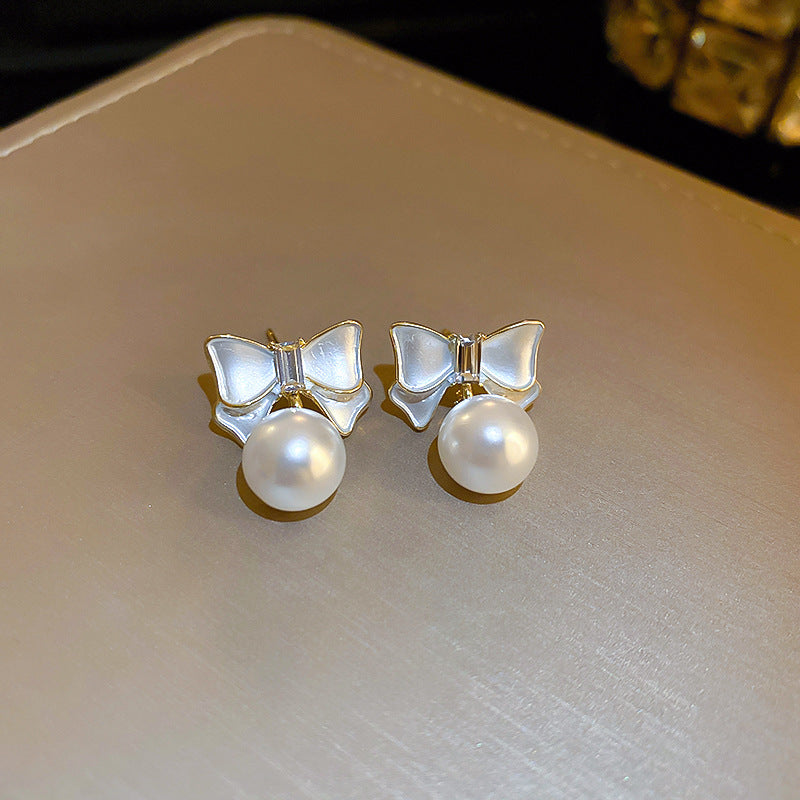 Fashion High-grade Zircon Pearl French Minority Retro Earrings