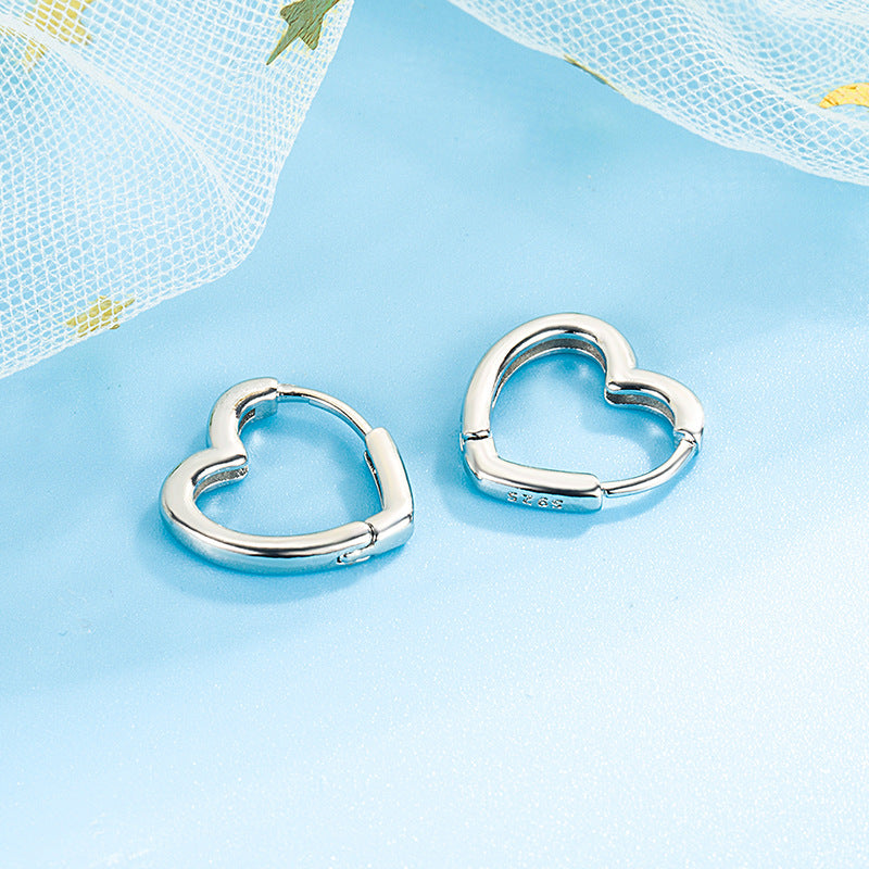 Women's Korean Style Love Heart Personality Art Heart-shaped Earrings