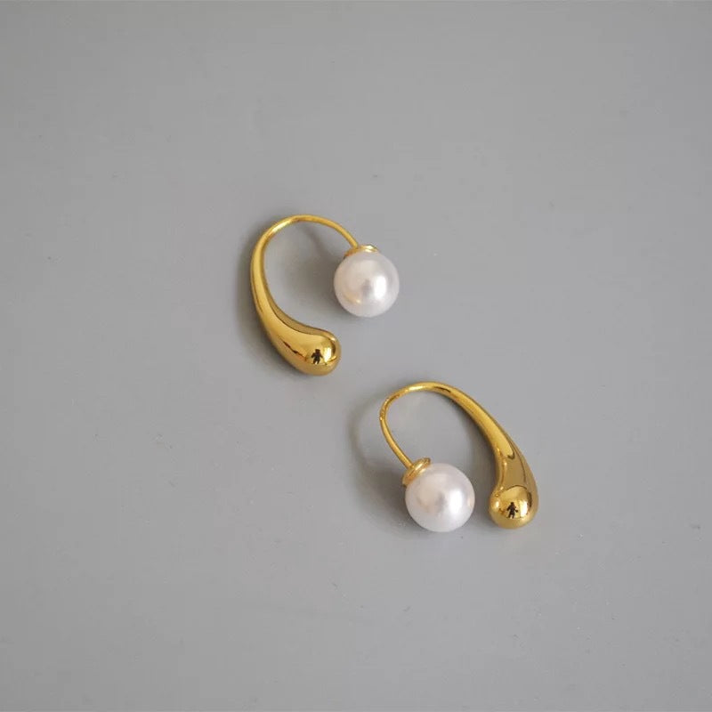 Golden Water Drop Artificial Pearl Female Temperamental Cold Style High-grade Earrings