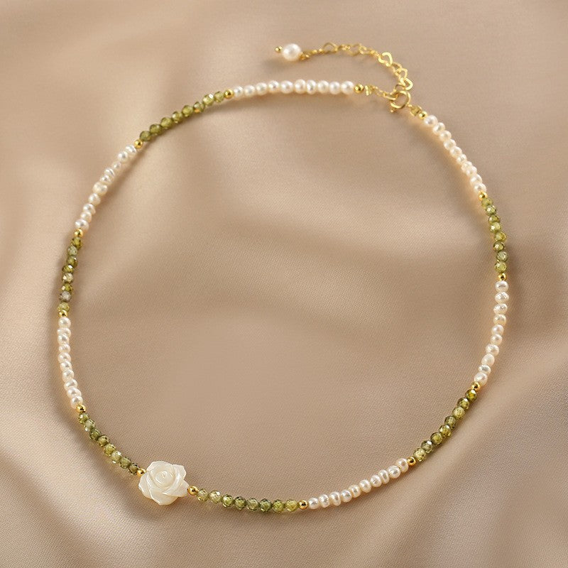 Women's Simple Graceful Elegant Fashion Personality Clavicle Necklaces