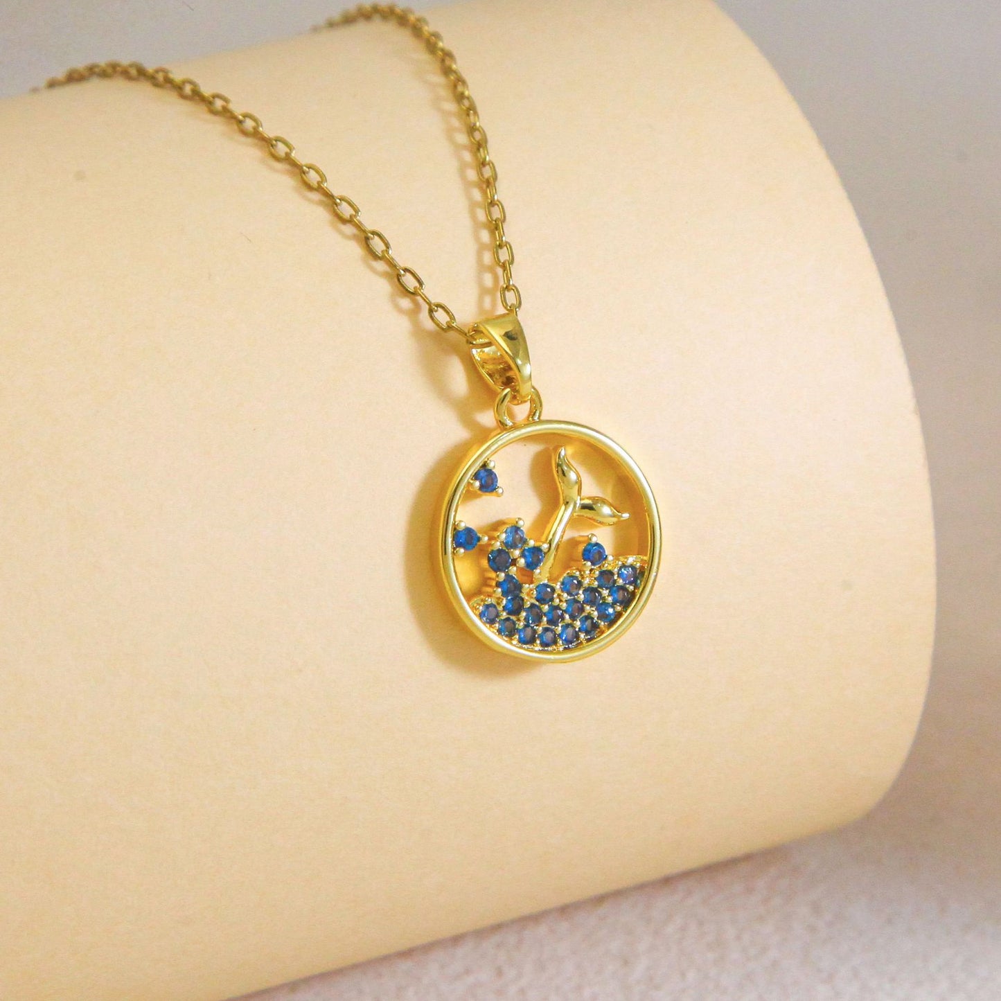 Versatile Ocean Style Fishtail Light Luxury Necklace