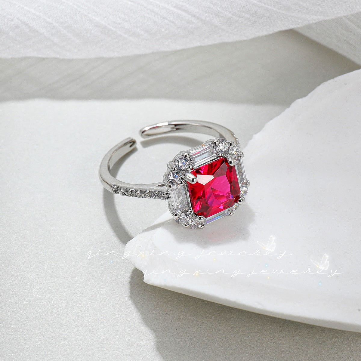 Luxury Fashion Square Synthetic Red Corundum Emerald Blue Pointed Crystal Ring