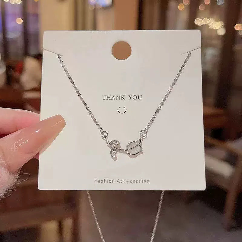 Women's High-grade Butterfly Pearl Style Niche Clavicle Chain Light Luxury Necklaces